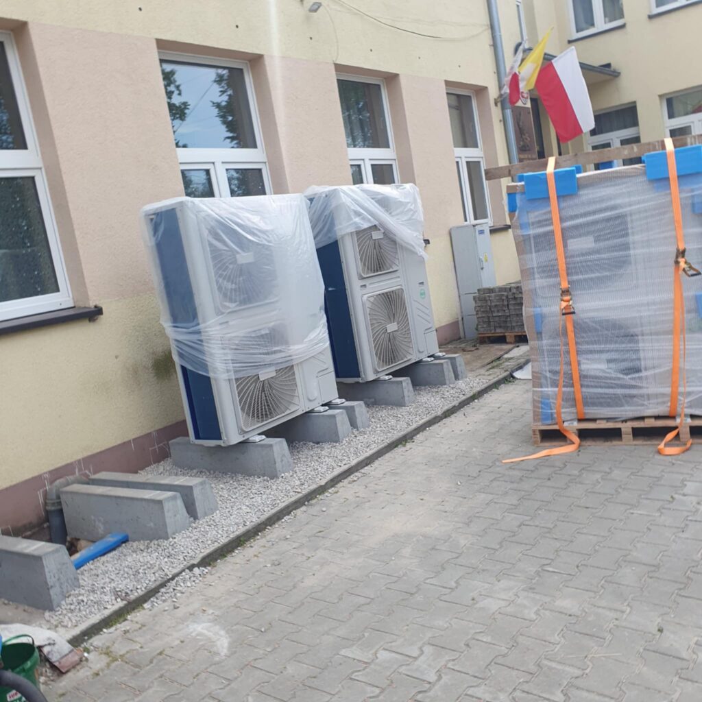 REALIZACJE 15 kEXK86U8